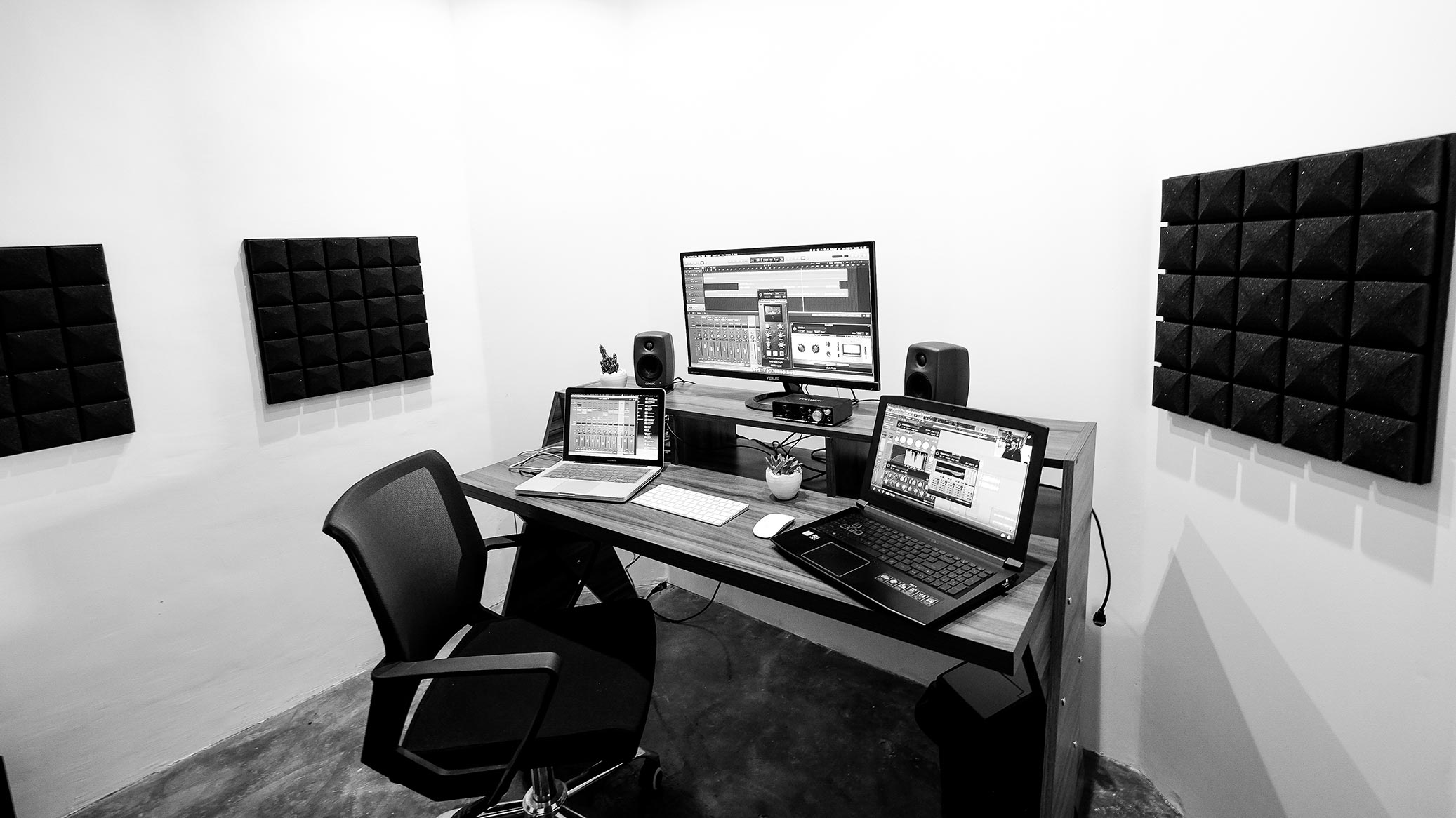 Mix Room – Room 11 Studio Mix Room - Room 11 Studio